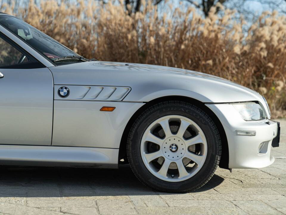 Bild 17/49 von BMW Z3 3.0i (2001)