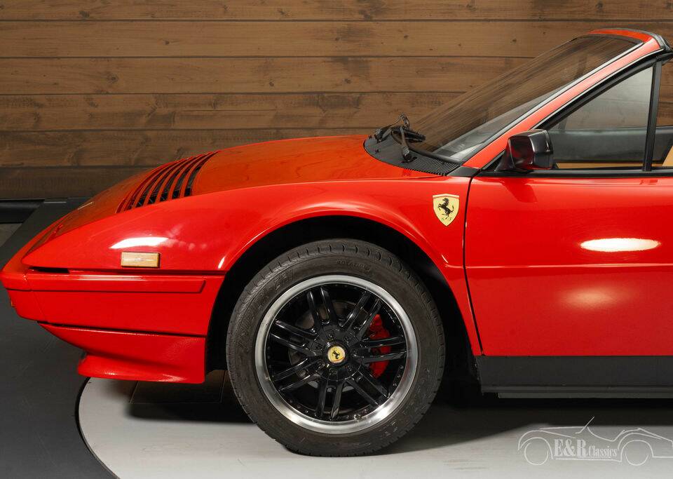 Image 7/8 of Ferrari Mondial 3.2 (1985)