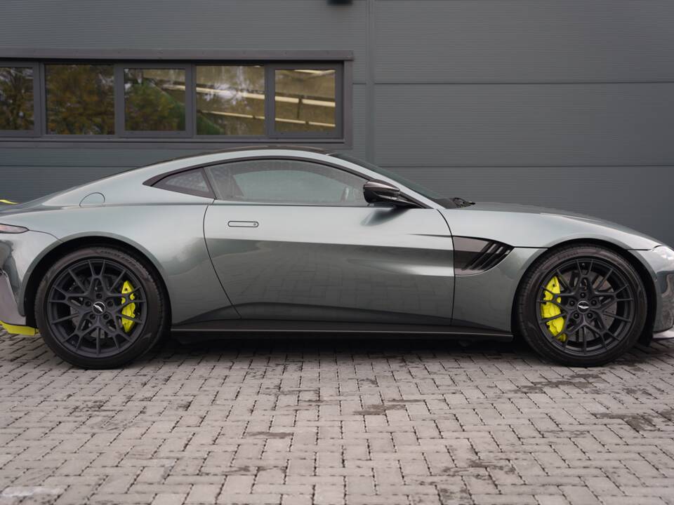 Bild 3/50 von Aston Martin V8 Vantage AMR (2020)