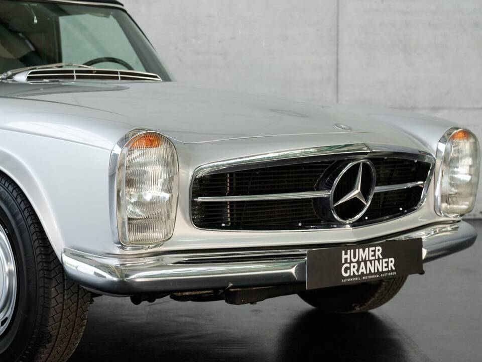Image 23/50 de Mercedes-Benz 280 SL (1970)