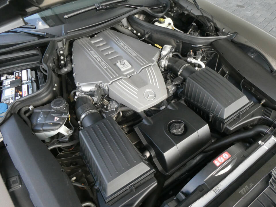 Image 15/15 of Mercedes-Benz SLS AMG (2012)