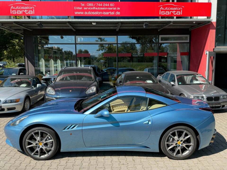 Immagine 34/42 di Ferrari California (2011)