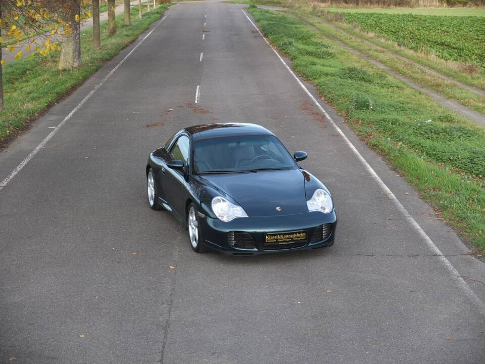 Bild 10/73 von Porsche 911 Carrera 4S (2004)