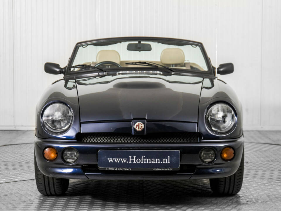 Bild 14/50 von MG RV8 (1993)