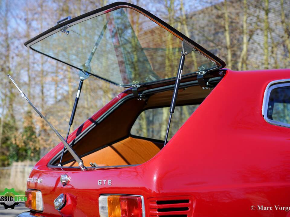 Imagen 41/45 de Reliant Scimitar GTE (1973)