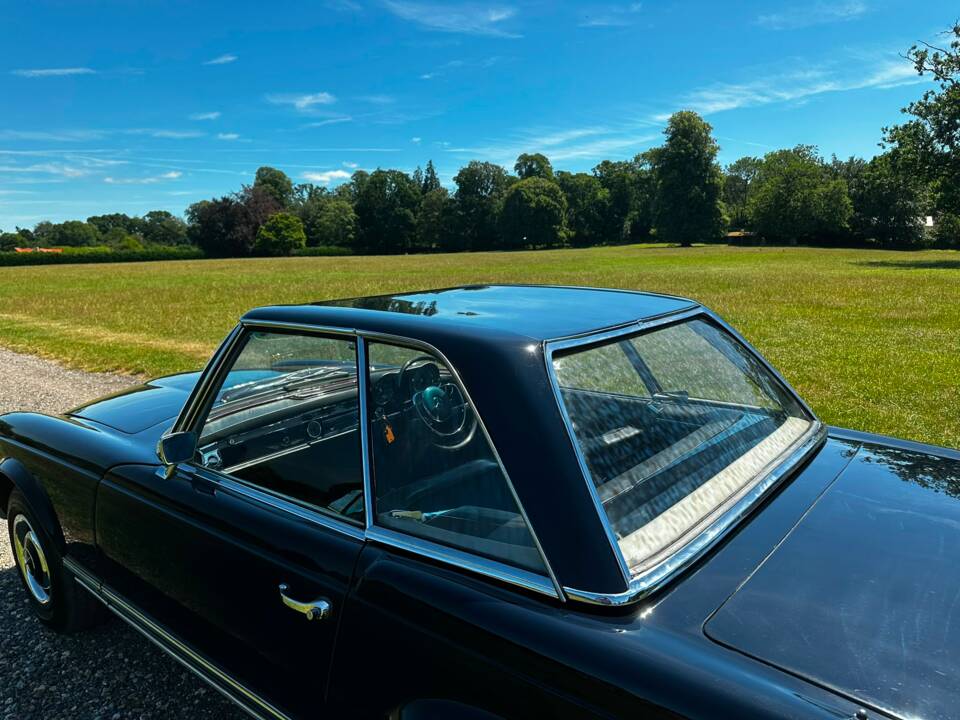 Image 54/55 of Mercedes-Benz 230 SL (1967)