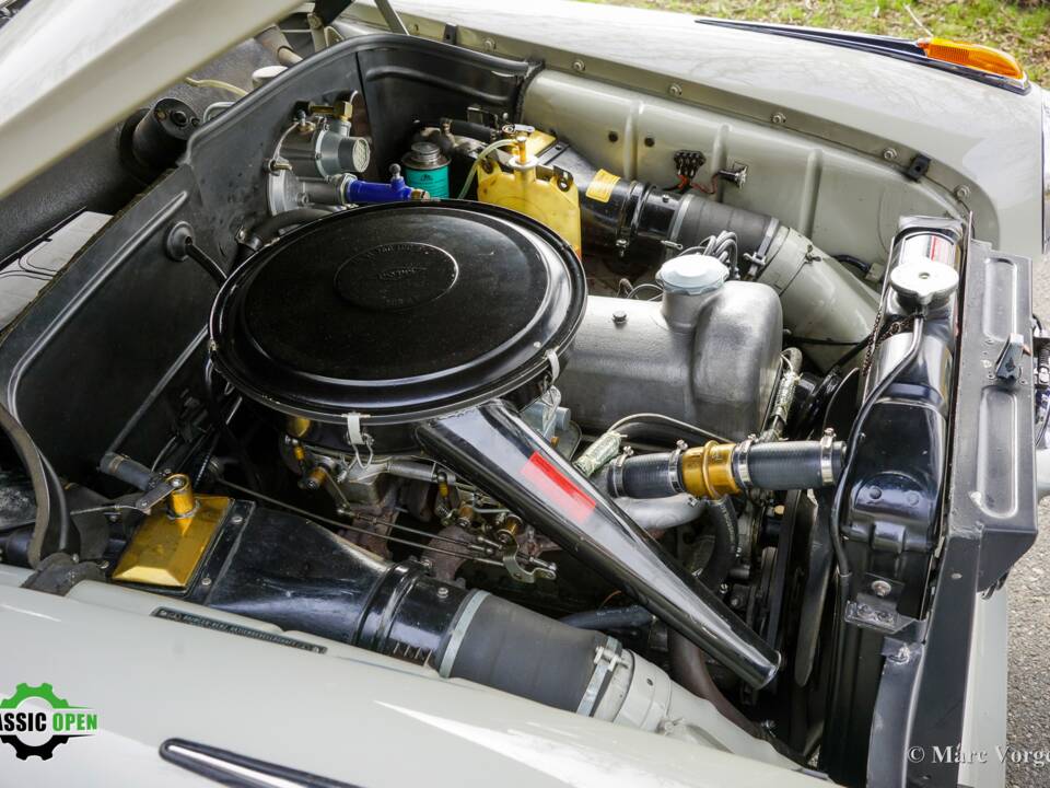 Bild 18/44 von Mercedes-Benz 220 S (1958)