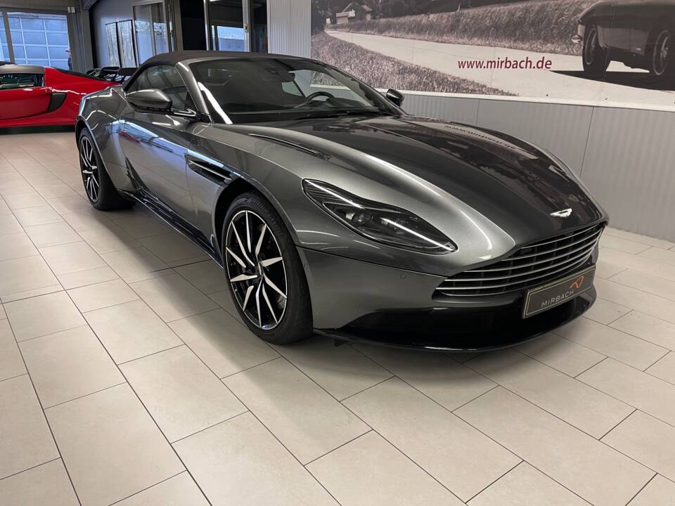 Afbeelding 4/18 van Aston Martin DB 11 Volante (2020)
