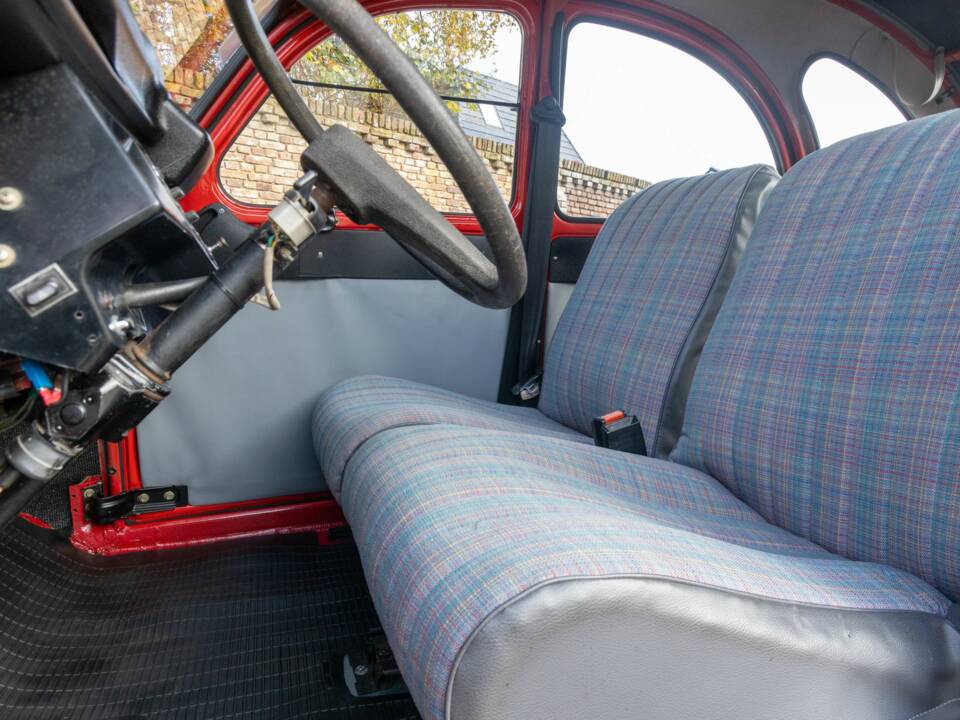 Image 42/50 of Citroën 2 CV 6 (1985)
