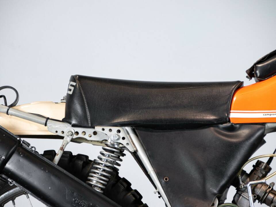 Image 46/50 of Aspes DUMMY (1983)