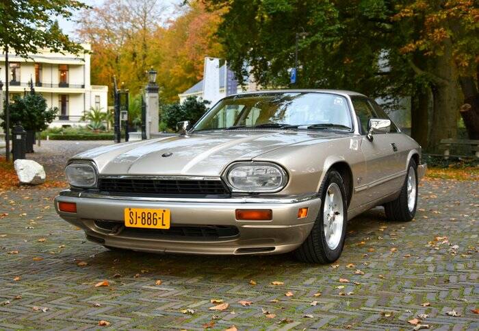 Image 7/7 of Jaguar XJS 4.0 (1995)