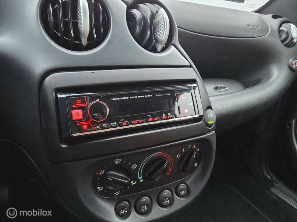 Image 12/22 de Ford Streetka (2003)