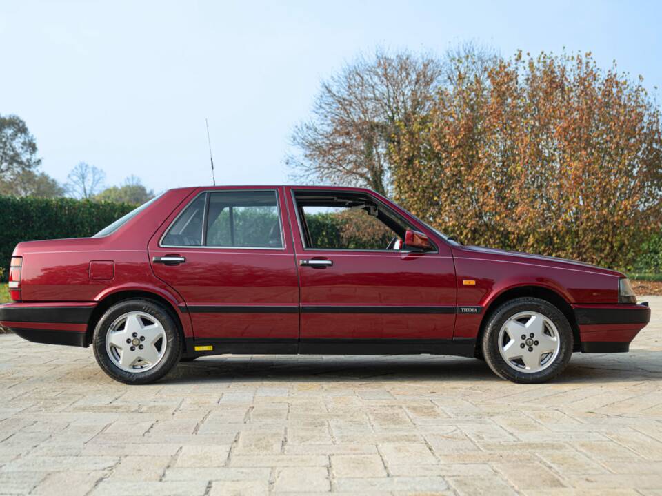 Imagen 5/50 de Lancia Thema 8.32 (1989)