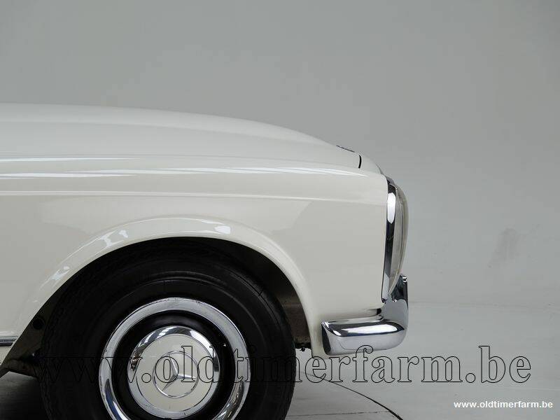 Image 12/15 of Mercedes-Benz 280 SL (1969)