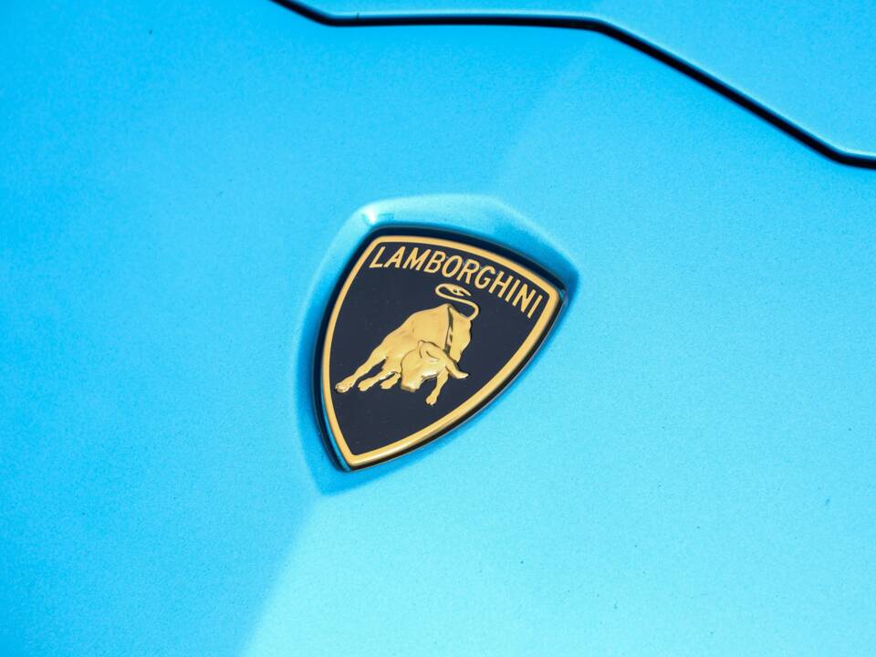 Image 41/50 of Lamborghini Aventador S (2018)