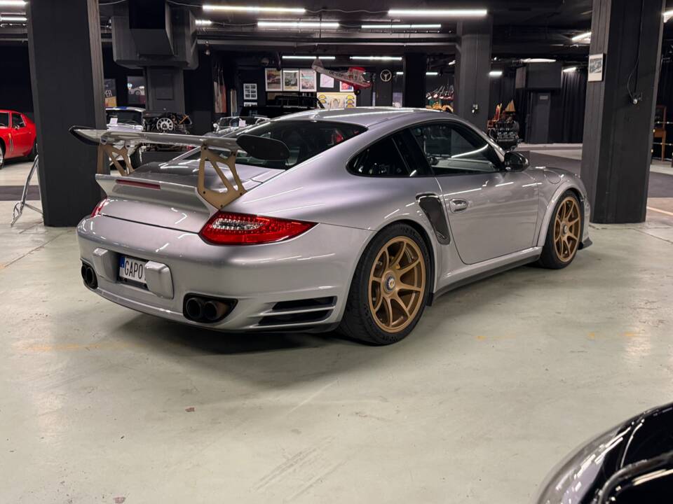 Bild 9/26 von Porsche 911 Turbo S (2011)