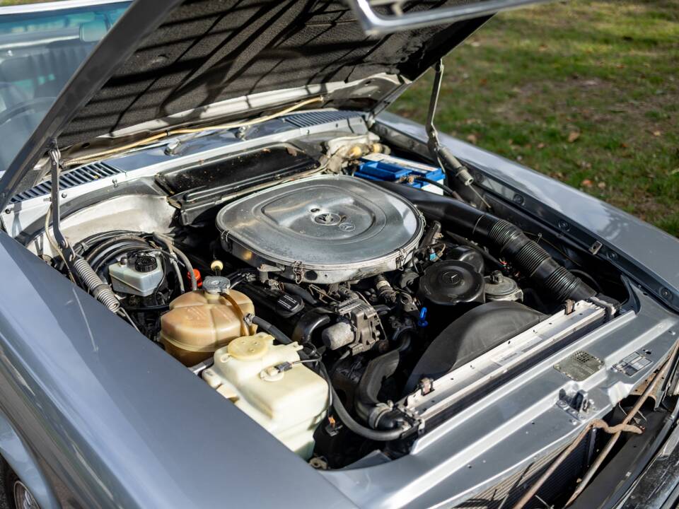 Bild 35/36 von Mercedes-Benz 420 SL (1987)