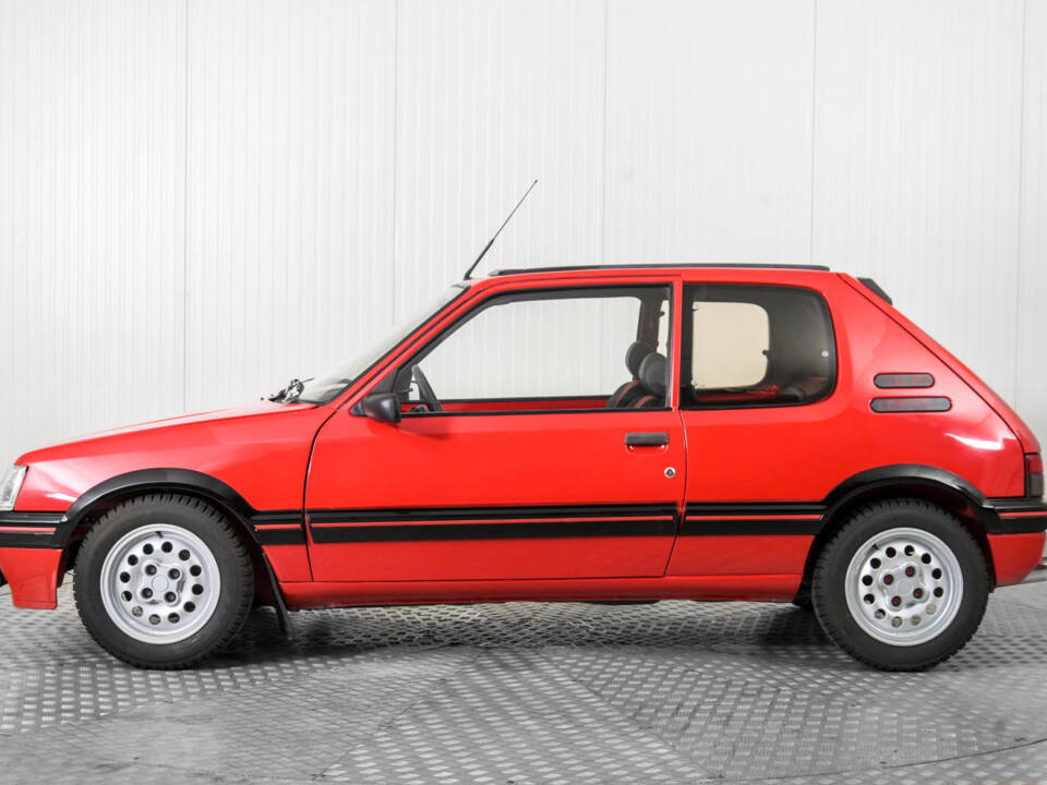 Image 9/50 of Peugeot 205 GTi 1.6 (1986)