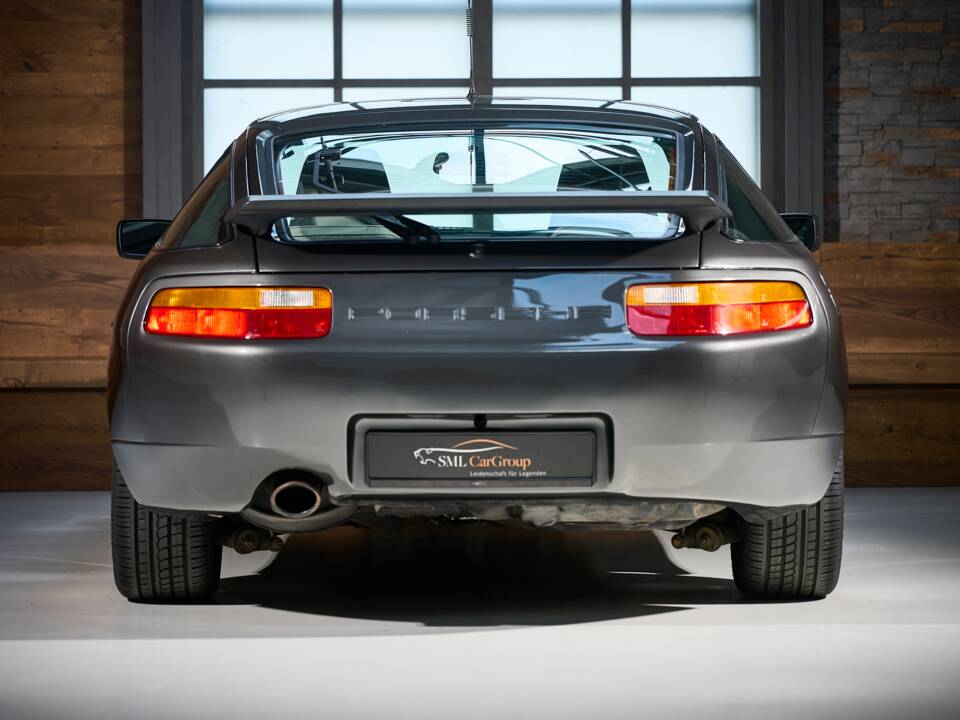 Afbeelding 5/42 van Porsche 928 S4 (1989)