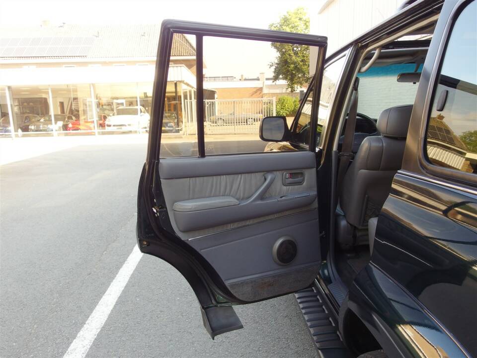Image 65/99 de Toyota Land Cruiser J80 (1994)