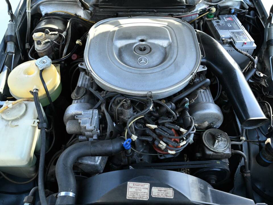 Immagine 25/50 di Mercedes-Benz 380 SL (1980)