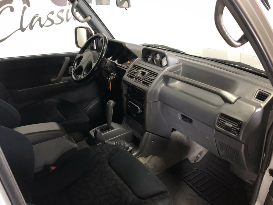 Image 16/24 de Mitsubishi Pajero 3500 V6 (1998)