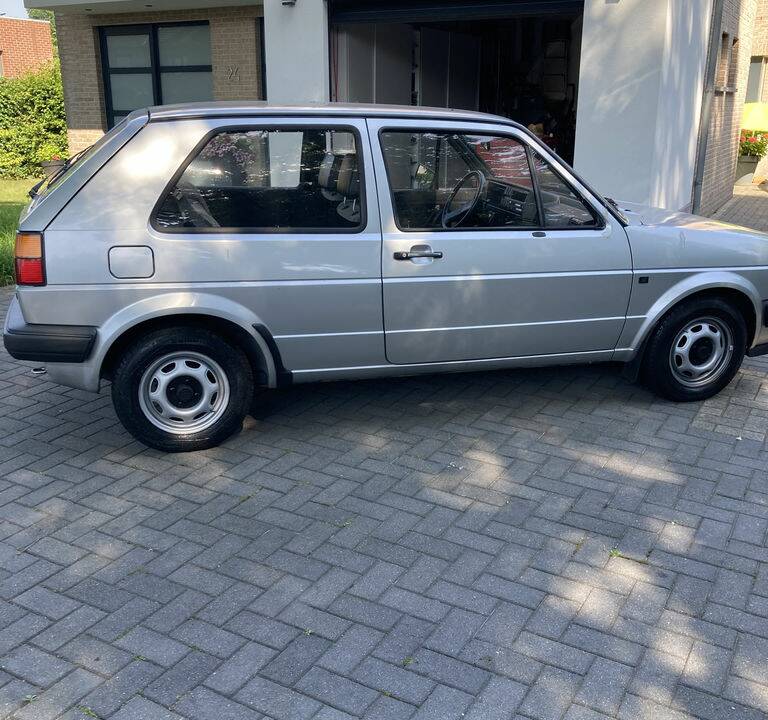 Image 3/8 of Volkswagen Golf Mk II 1.3 (1984)