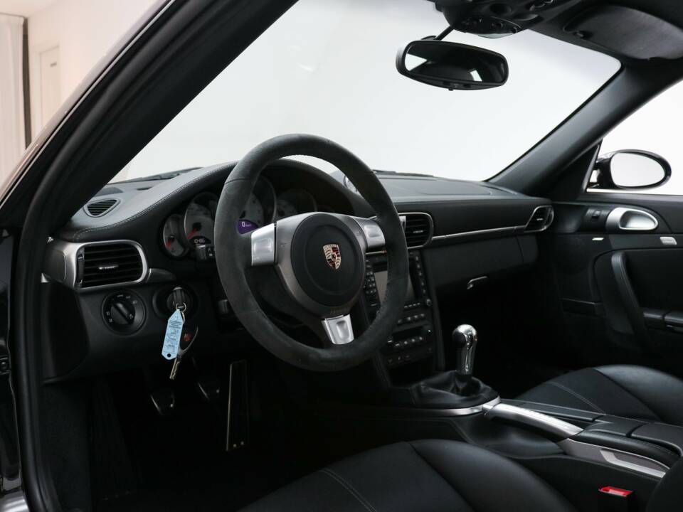 Image 5/20 of Porsche 911 Turbo (2008)