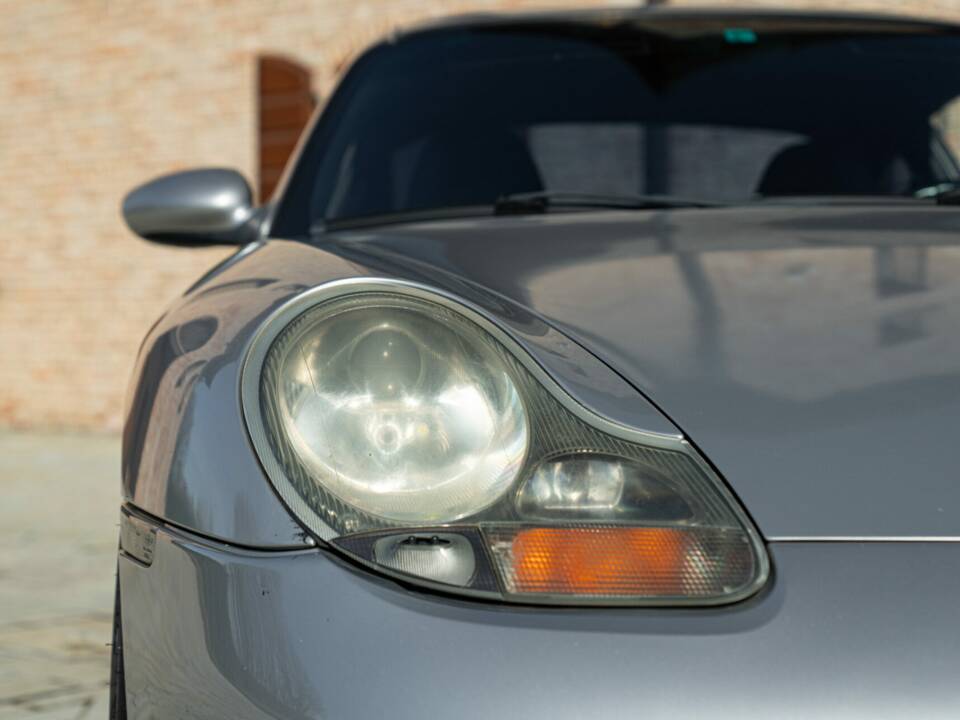 Image 9/50 of Porsche 911 Carrera 4 (1999)
