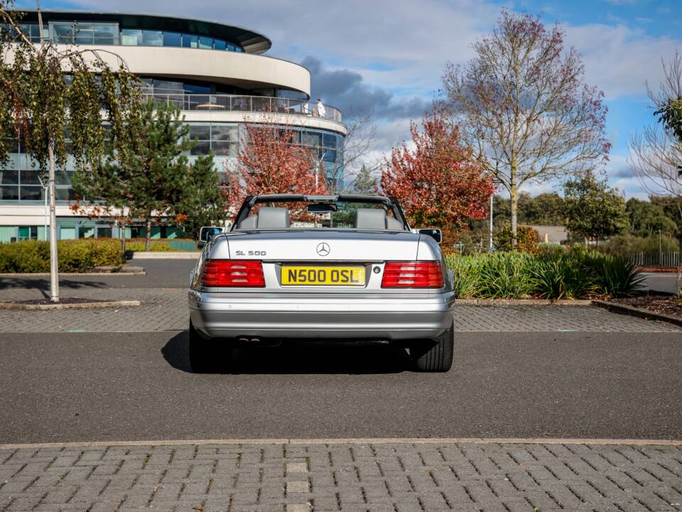 Image 12/43 of Mercedes-Benz SL 500 (1996)