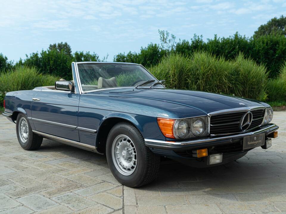 Image 2/50 de Mercedes-Benz 450 SL (1977)