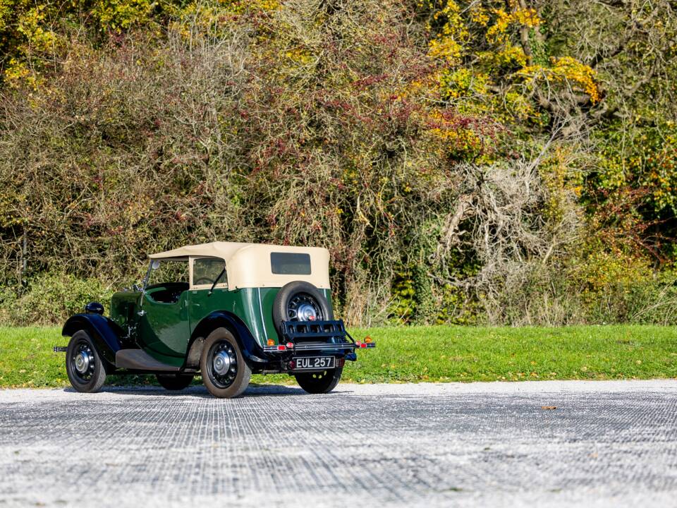 Image 19/50 of Morris Eight (1937)