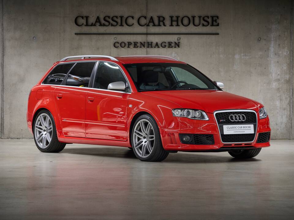 Image 13/95 of Audi RS4 Avant (2006)