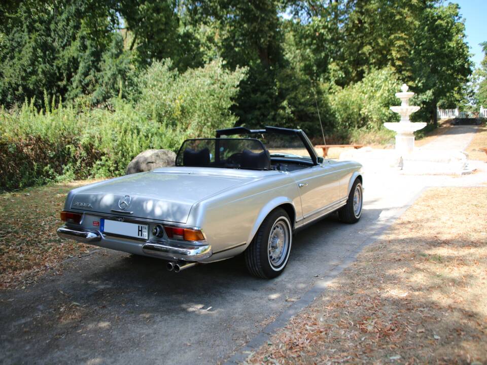 Image 13/37 of Mercedes-Benz 280 SL (1969)