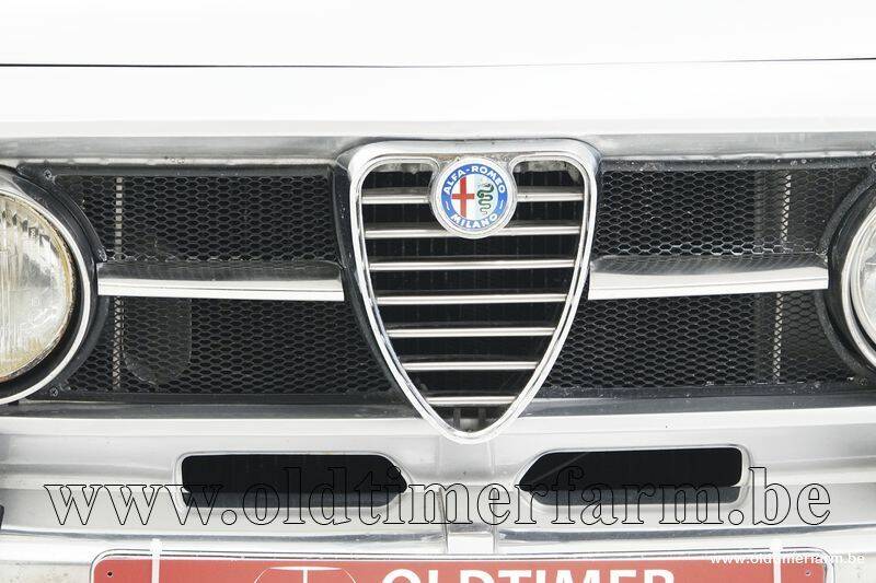 Bild 14/15 von Alfa Romeo 1750 GT Veloce (1971)