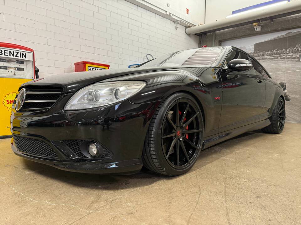 Immagine 2/19 di Mercedes-Benz CL 600 (2006)