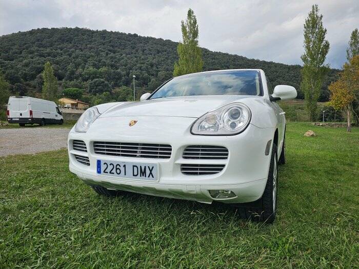 Image 4/7 de Porsche Cayenne S (2005)