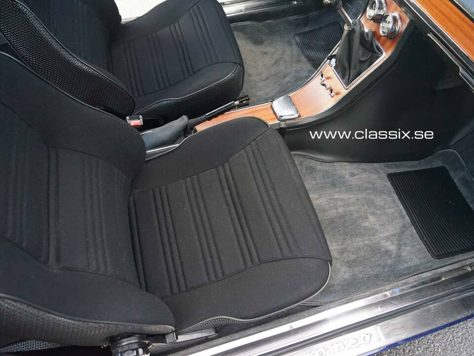 Bild 17/21 von Alfa Romeo 1750 GT Veloce (1972)