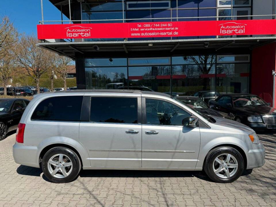 Bild 7/22 von Lancia Voyager 3.6 (2012)