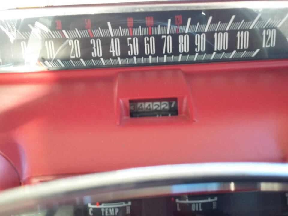 Afbeelding 39/42 van Dodge Custom 880 (1963)