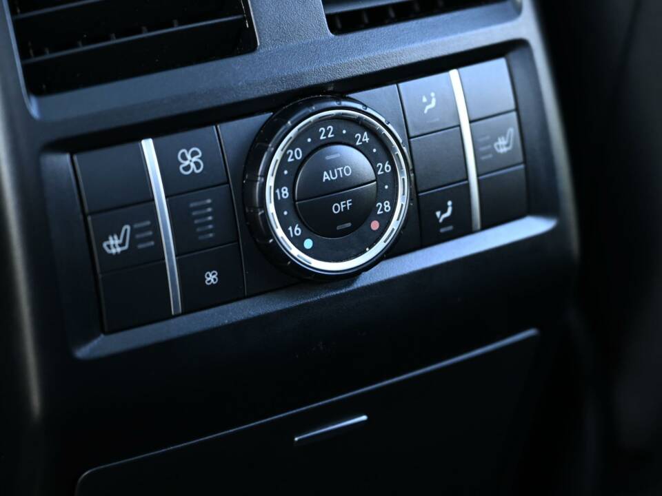 Image 49/49 of Mercedes-Benz ML 63 AMG (2013)