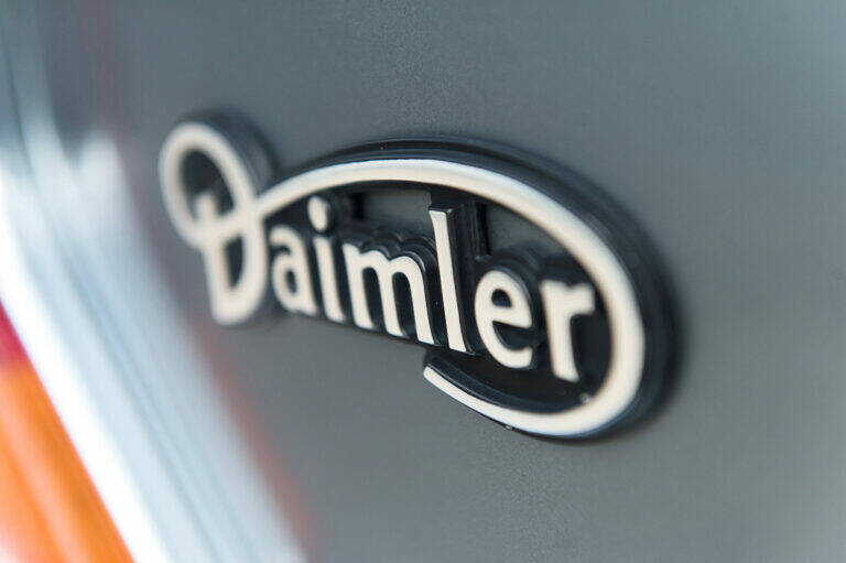 Immagine 9/29 di Daimler Double Six (1991)