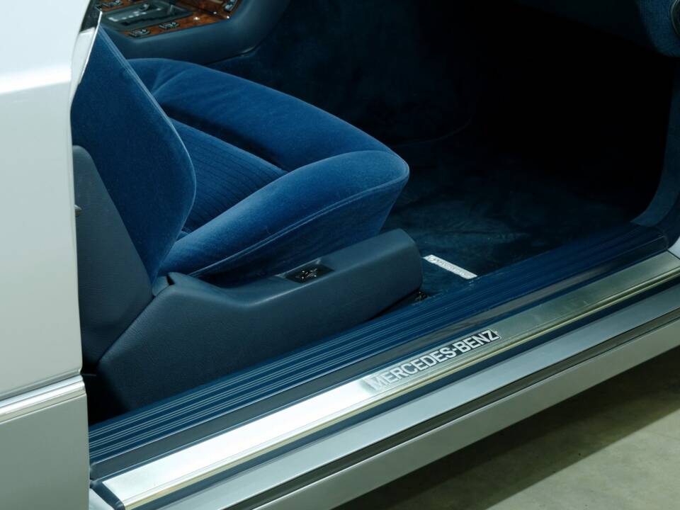 Bild 29/50 von Mercedes-Benz S 500 Coupé (1993)