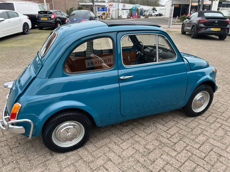 Image 25/37 of FIAT 500 F (1969)