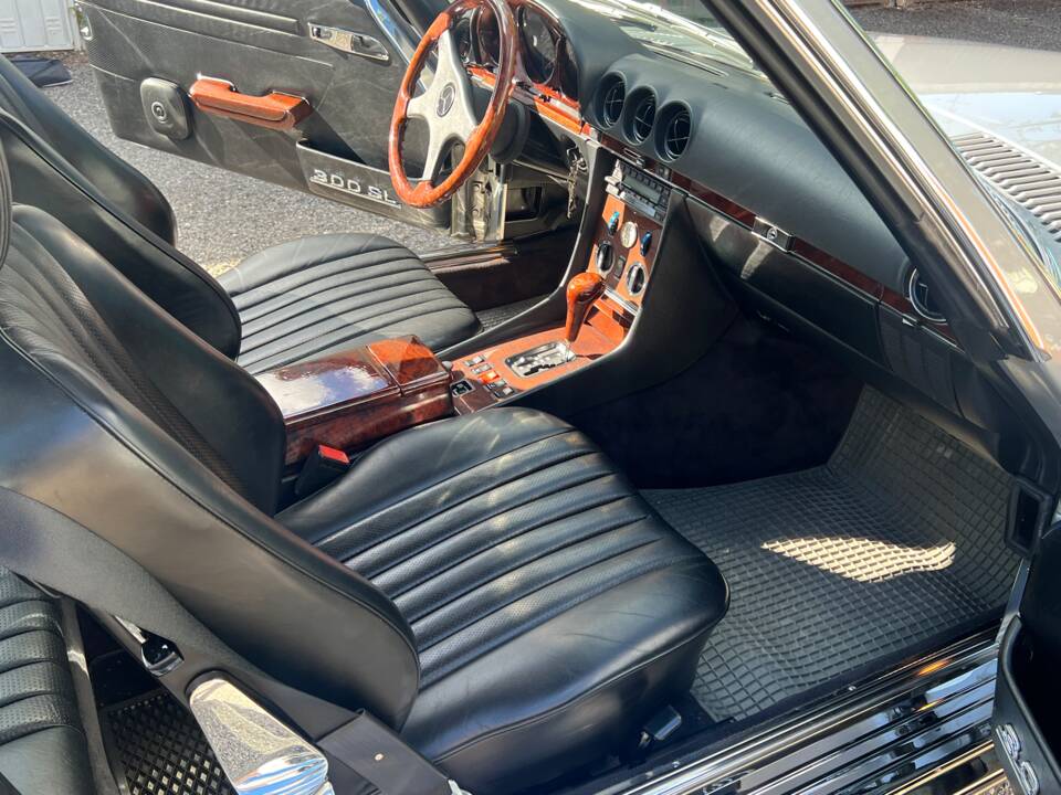 Image 11/23 of Mercedes-Benz 300 SL (1986)