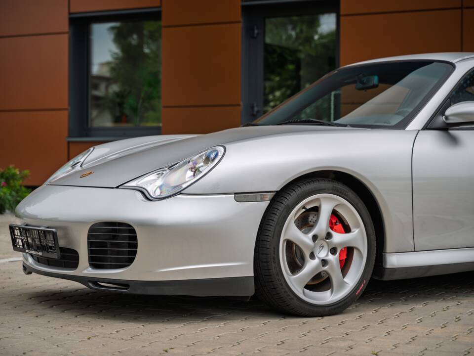 Afbeelding 46/73 van Porsche 911 Carrera 4S (2002)