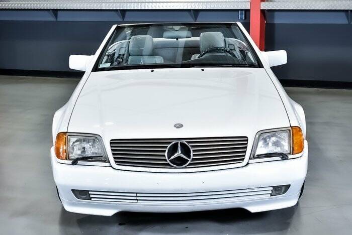 Image 2/7 de Mercedes-Benz 500 SL (1992)