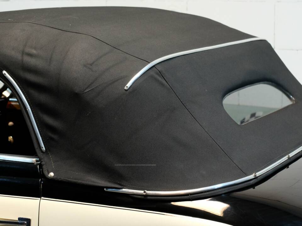 Image 14/33 de BMW 327 (1940)