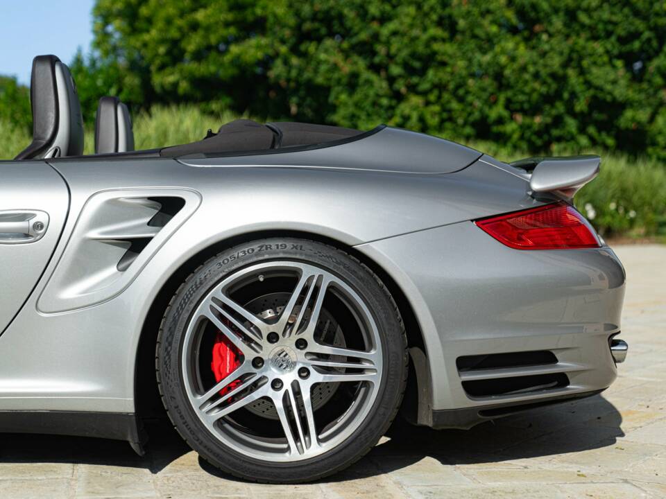 Image 20/50 of Porsche 911 Turbo (2008)