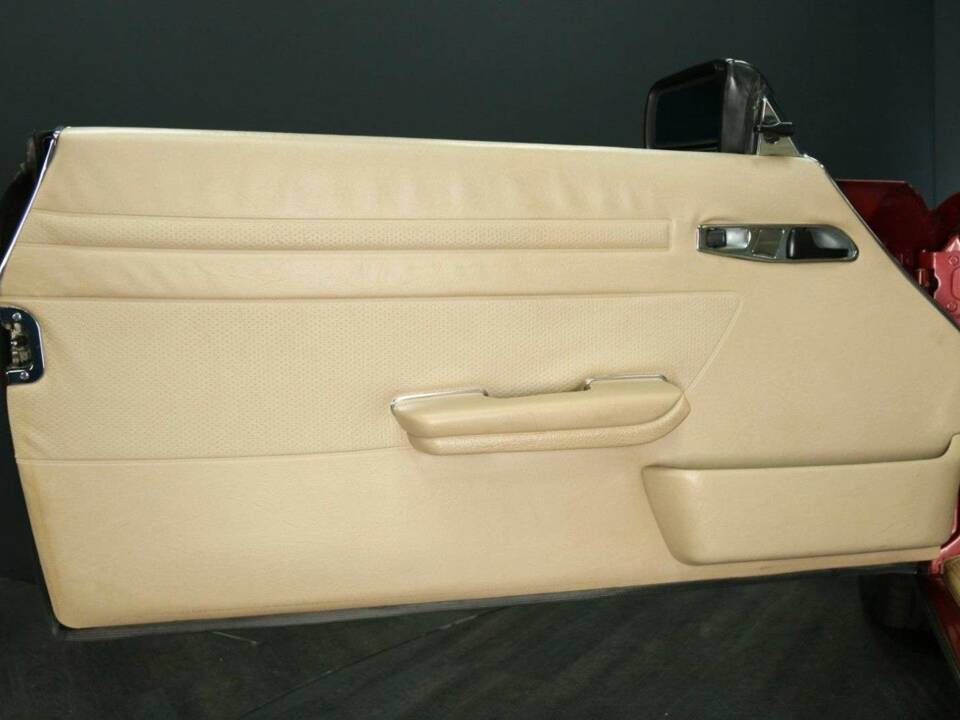 Bild 10/30 von Mercedes-Benz 560 SL (1989)